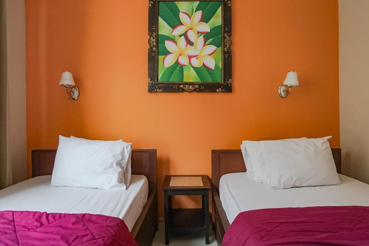 Taxa Uma Guest House Kuta Lombok Exteriör bild
